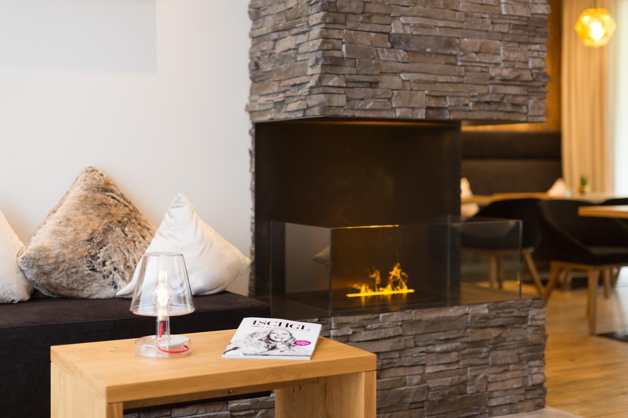 enjoy ischgl Aparthotel Buitenkant foto