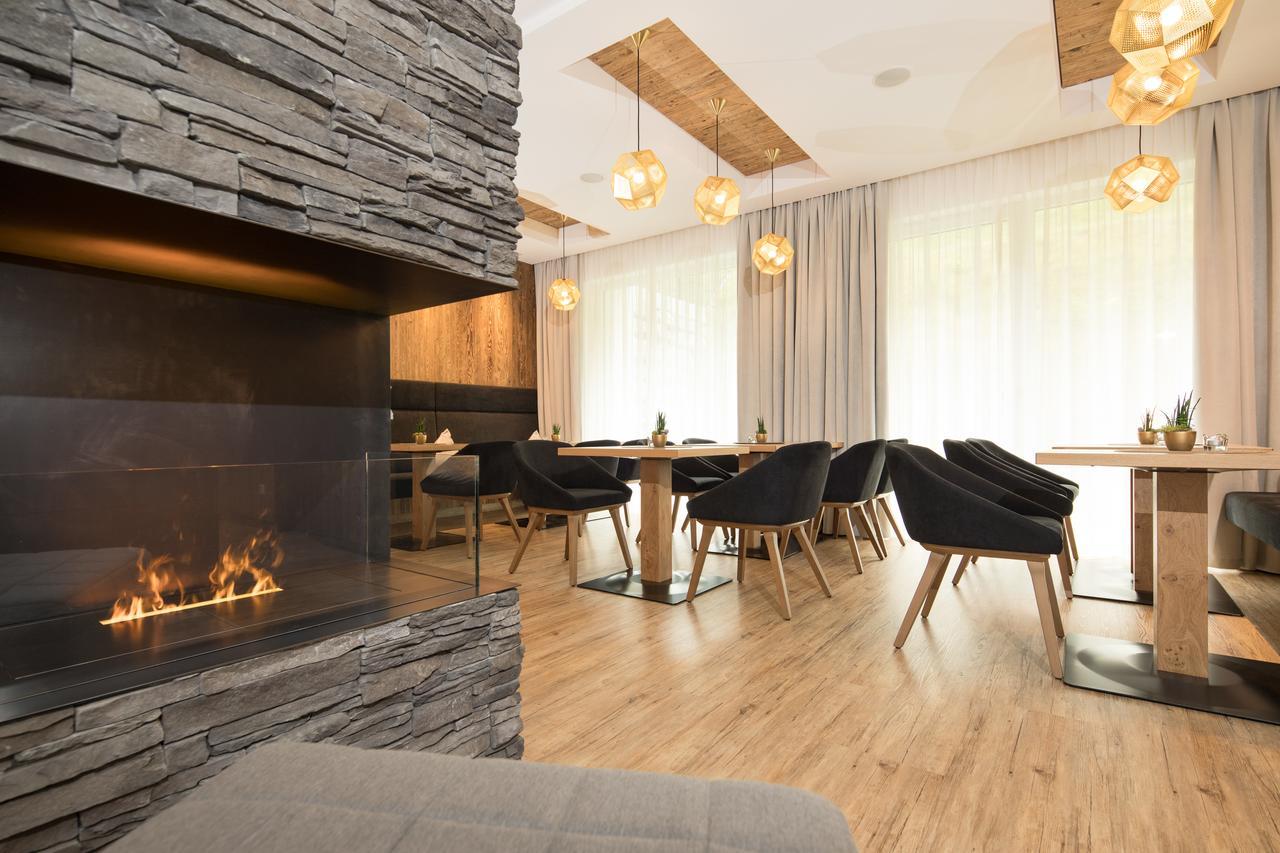 enjoy ischgl Aparthotel Buitenkant foto